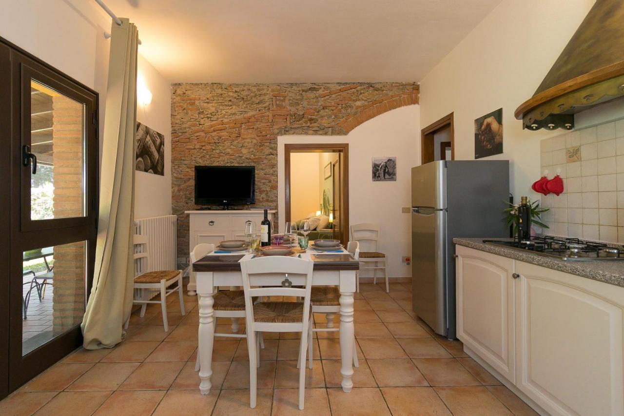 Podere Nuti - 1 La Regola Cecina  Dış mekan fotoğraf