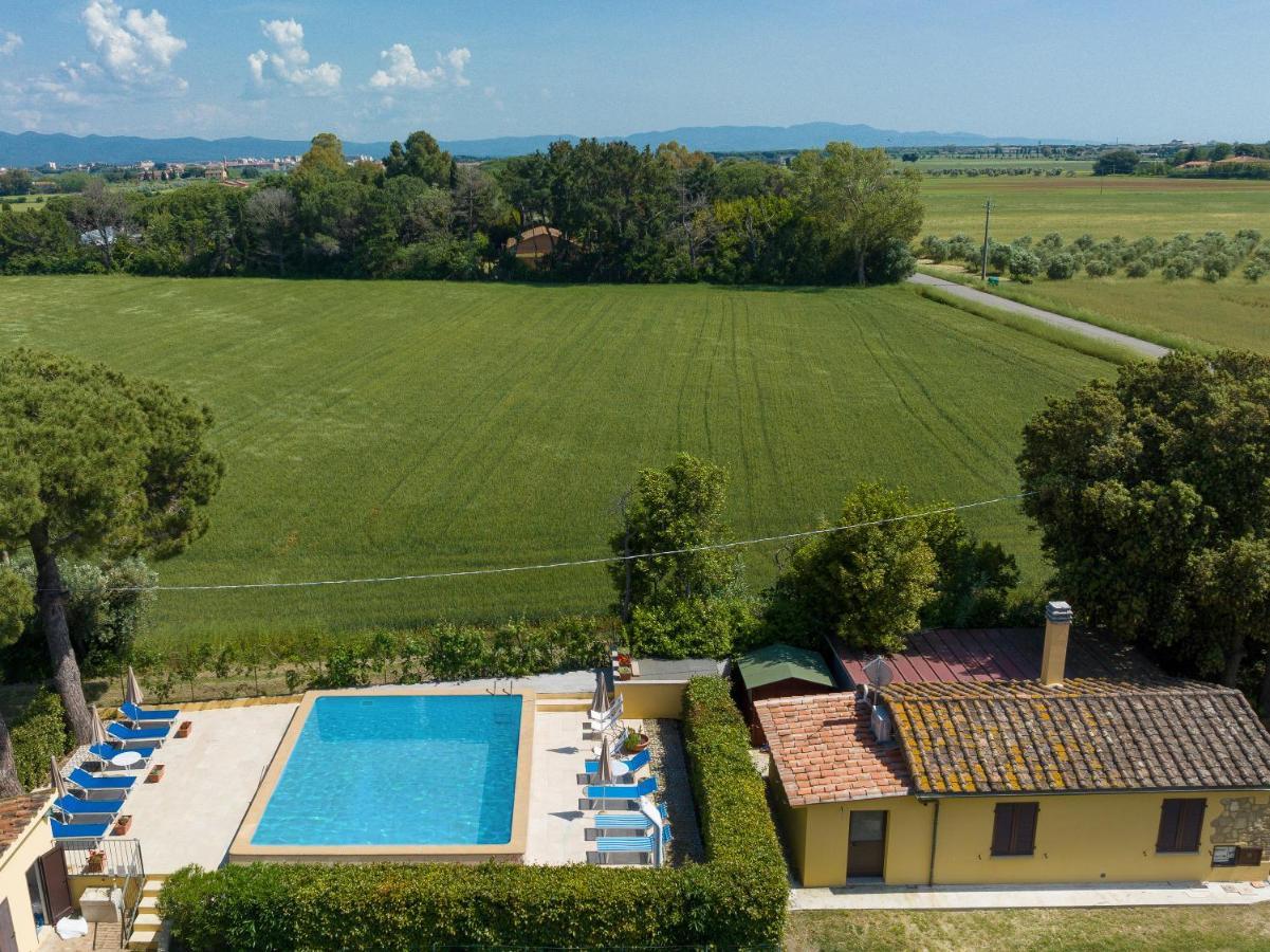 Podere Nuti - 1 La Regola Cecina  Dış mekan fotoğraf